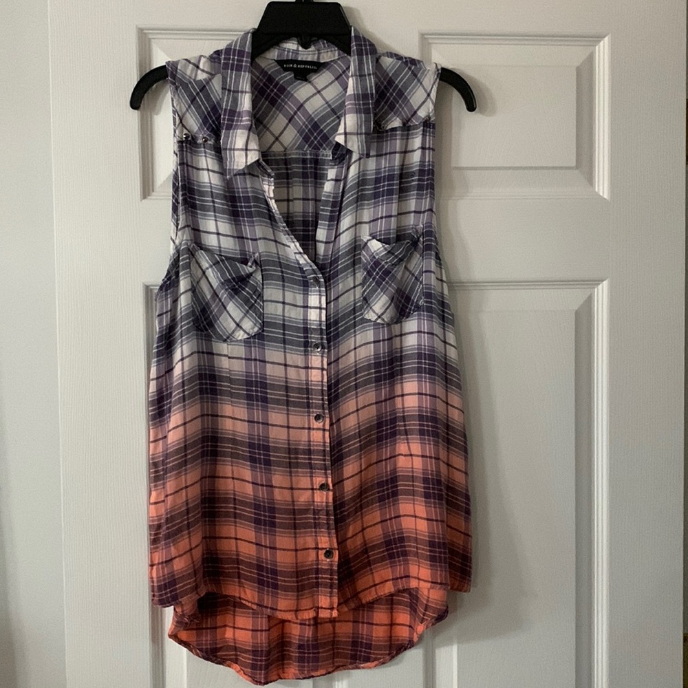 Rock & Republic sleeveless top. Plaid. XL